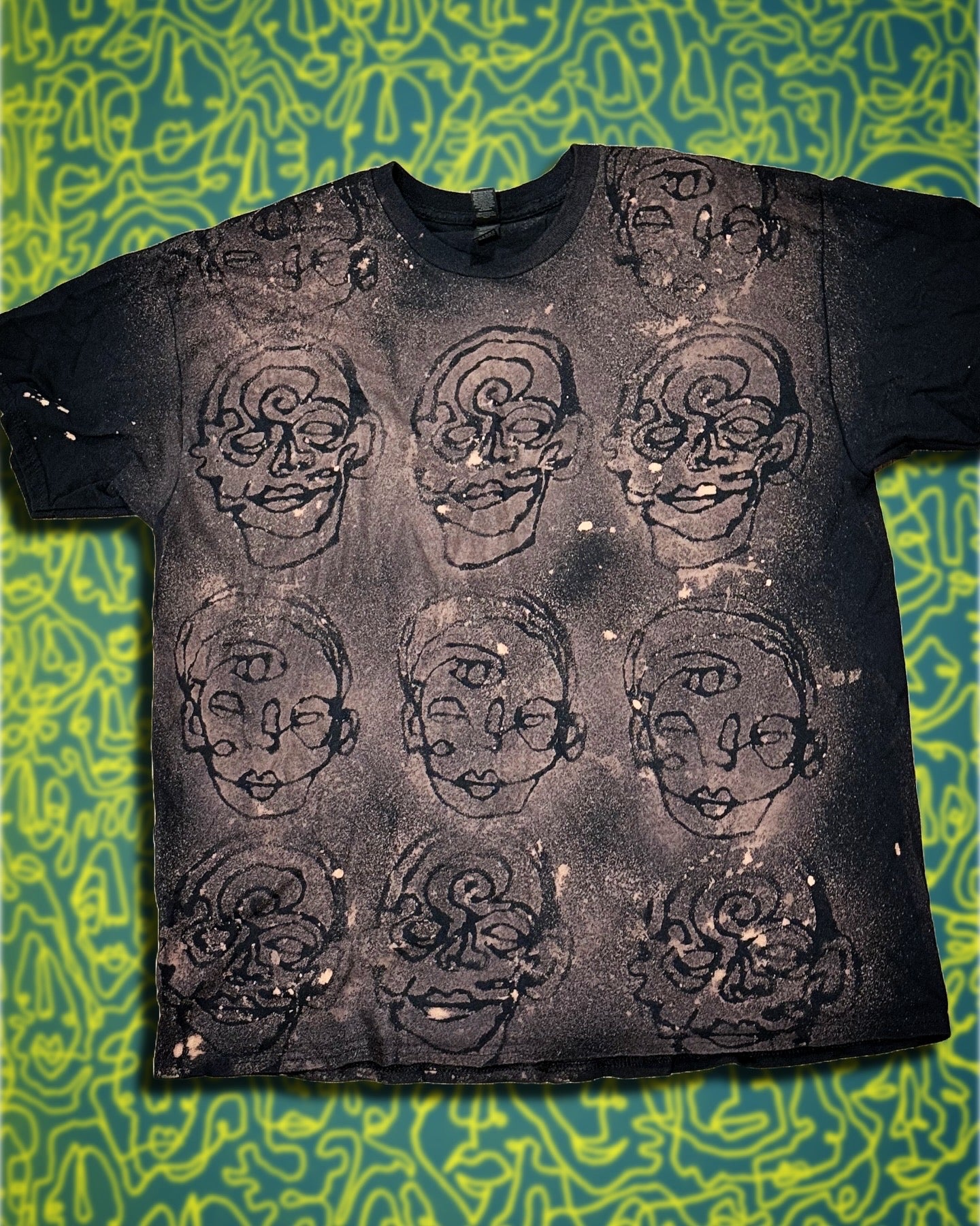 Some Faces (XL)