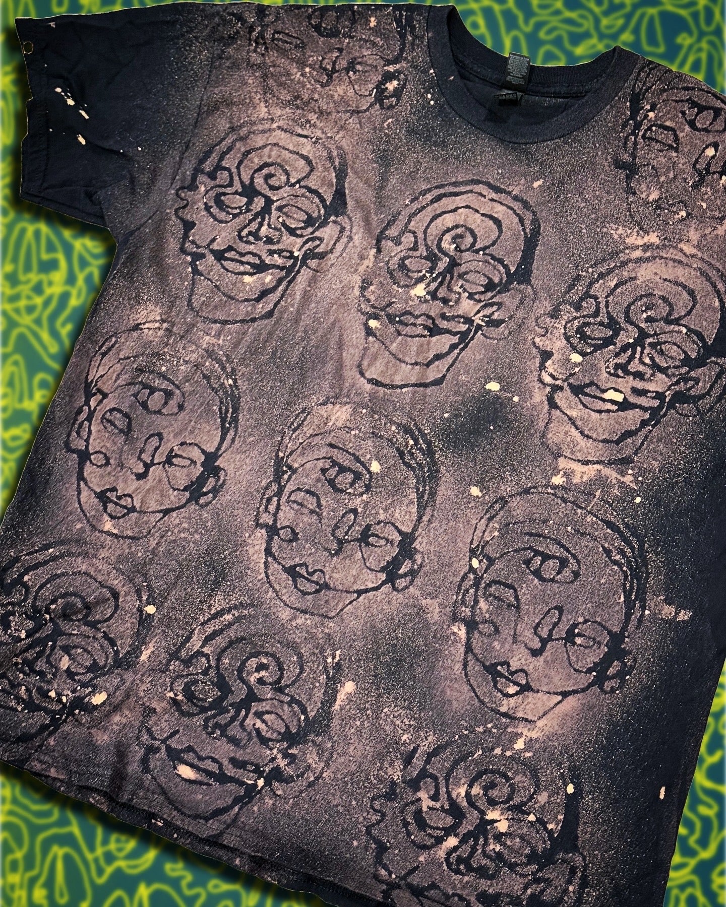 Some Faces (XL)