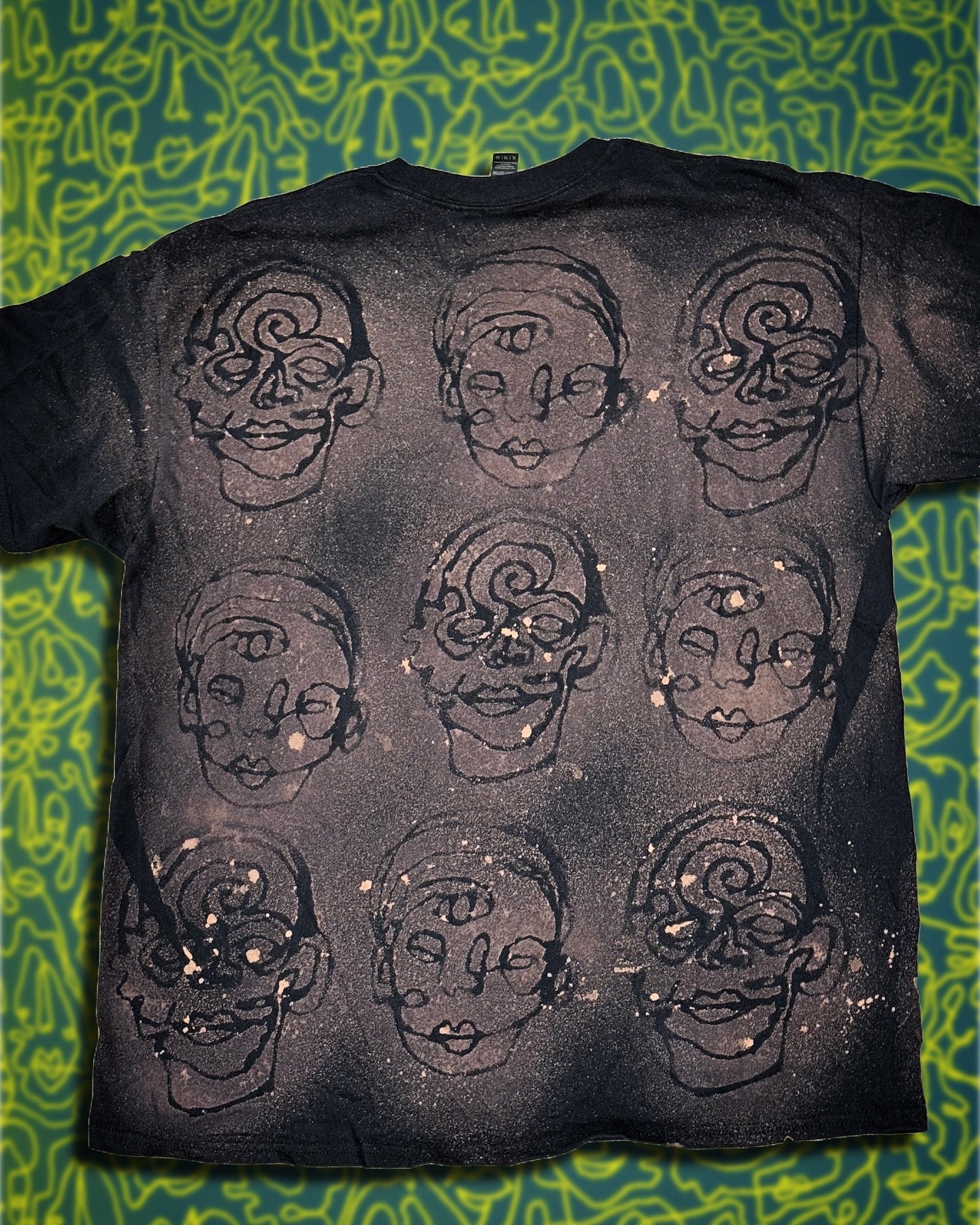 Some Faces (XL)
